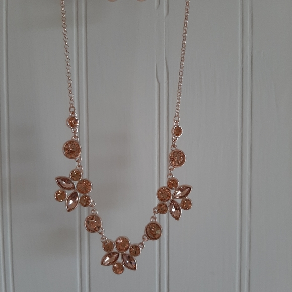 Monet necklace and earring set - Picture 6 of 6